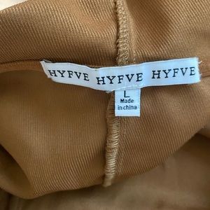 Boutique zipper jacket that flows and wraps